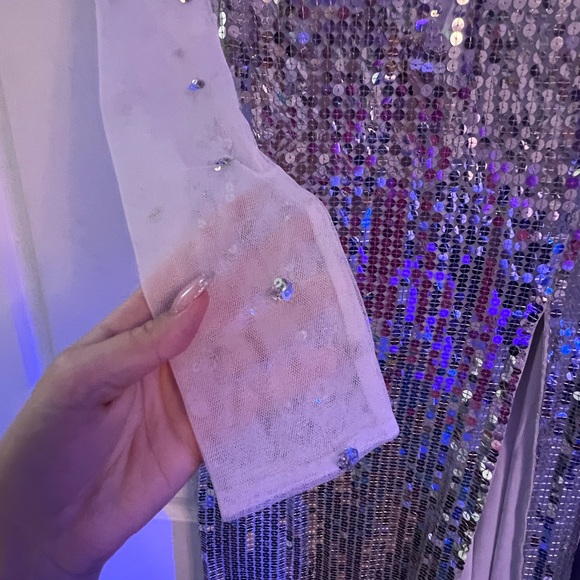 H:ours Sparkly Dress - Picture 5 of 6